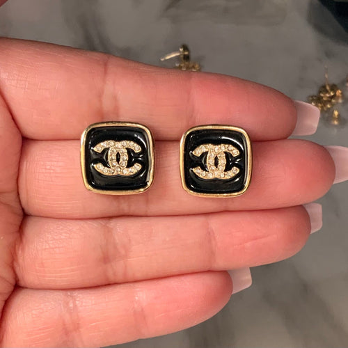 Black square CC earrings